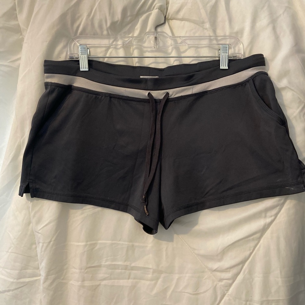 Active Shorts in Dark Grey